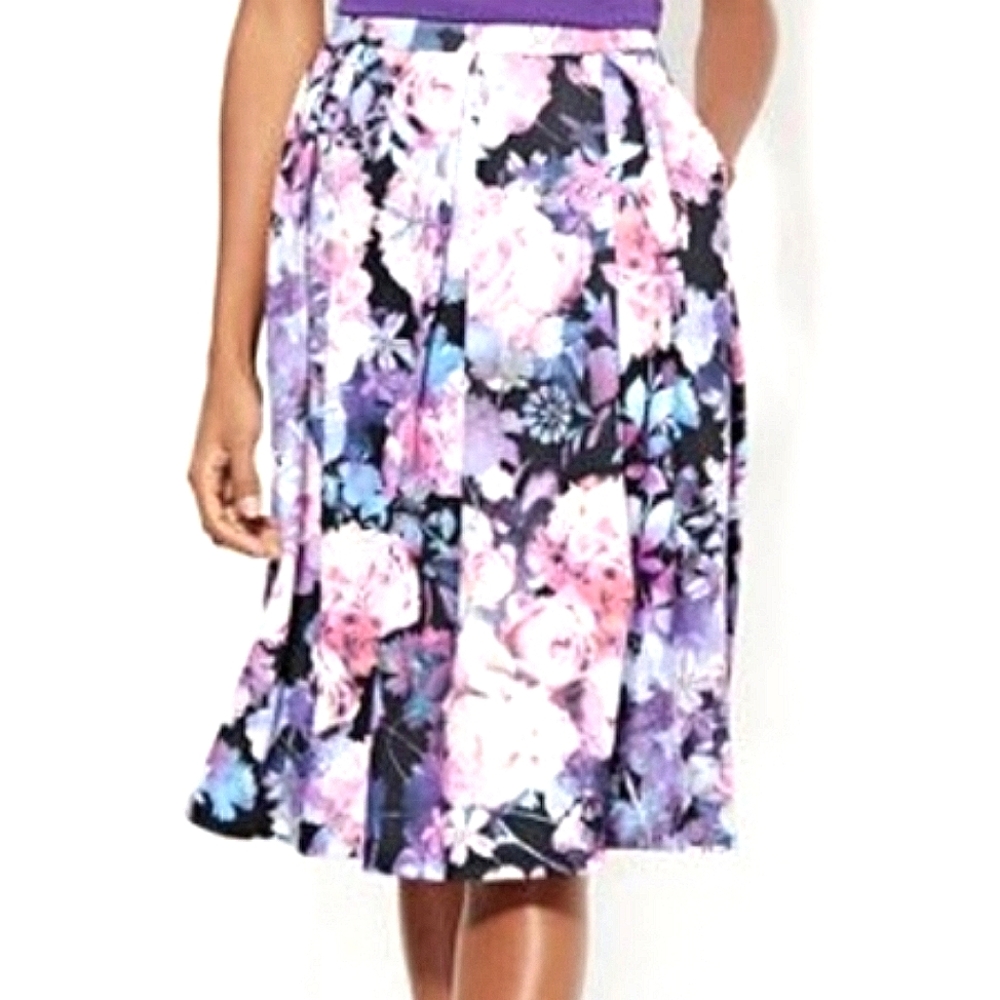 Eva Mendes - Scuba Pleated Full Skirt